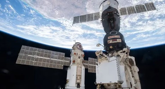 四处漏气，可能解体！NASA准备随时紧急撤离国际空间站
